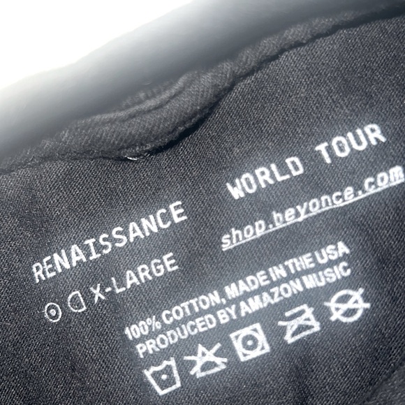 Beyoncé Official Tour Merch the Renaissance World Tour Graphic t-shirt, size XL - Picture 2 of 7